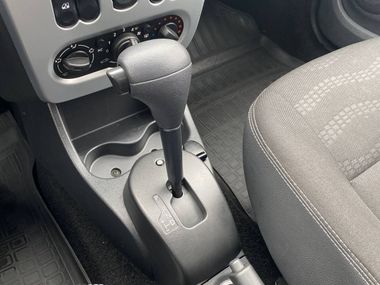 Renault Sandero Stepway 2014 года, 72 041 км - вид 13