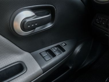 Nissan Note 2011 года, 232 100 км - вид 11