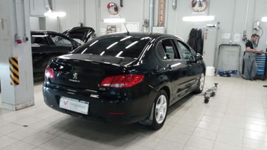 Peugeot 408 2012 года, 230 000 км - вид 3