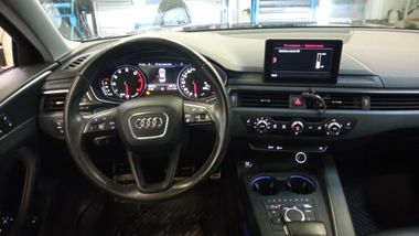 Audi A4 2017 года, 99 333 км - вид 5