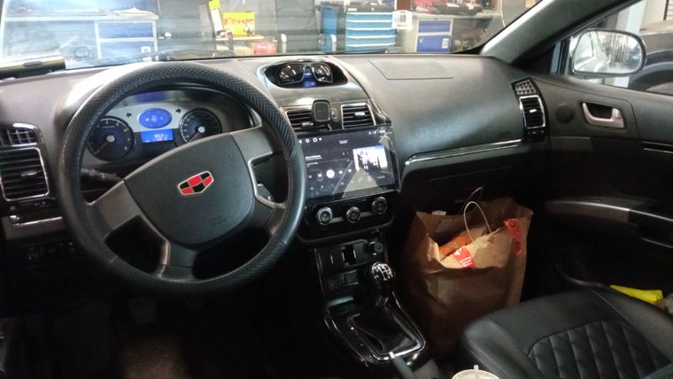 Geely Emgrand EC7 2013 года, 115 812 км - вид 5
