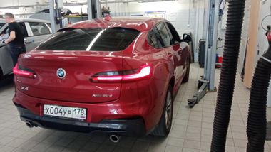 BMW X4 2019 года, 169 855 км - вид 3