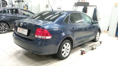 Volkswagen Polo 2012 года, 128 000 км - вид 3