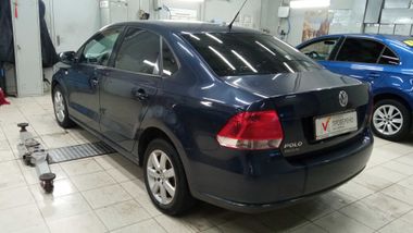 Volkswagen Polo 2012 года, 128 000 км - вид 4
