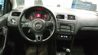 Volkswagen Polo 2012 года, 128 000 км - вид 5
