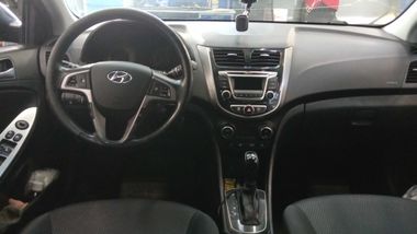 Hyundai Solaris 2016 года, 230 352 км - вид 6