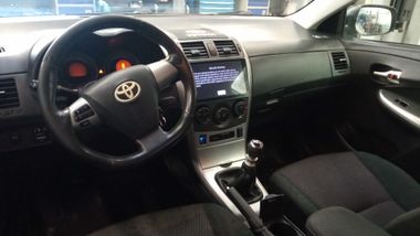 Toyota Corolla 2011 года, 207 562 км - вид 5