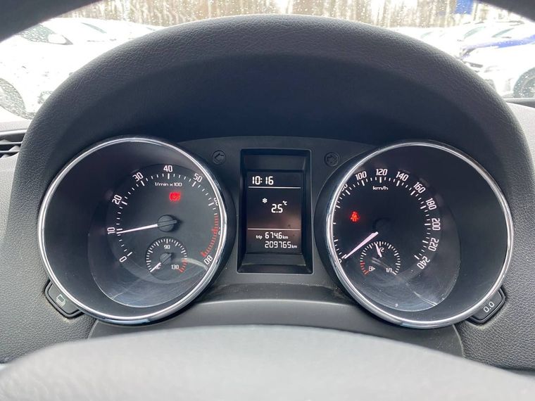 Skoda Yeti 2016 года, 209 727 км - вид 8