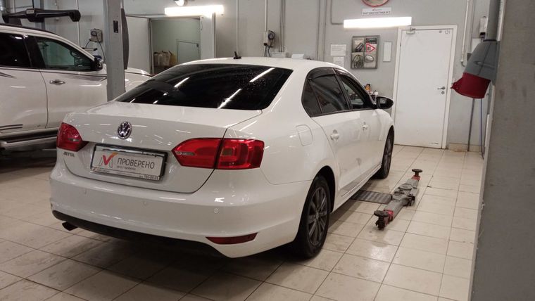 Volkswagen Jetta 2014 года, 215 241 км - вид 4