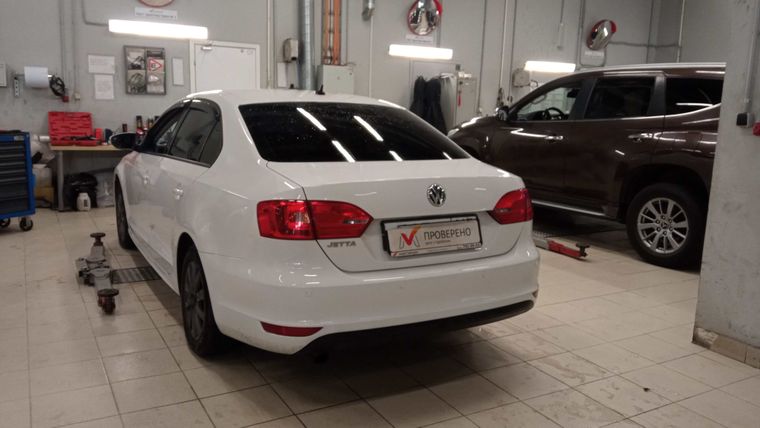 Volkswagen Jetta 2014 года, 215 241 км - вид 3