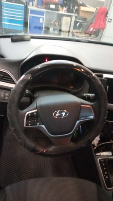 Hyundai Solaris 2019 года, 160 000 км - вид 5