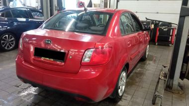 Kia Rio 2010 года, 137 897 км - вид 3