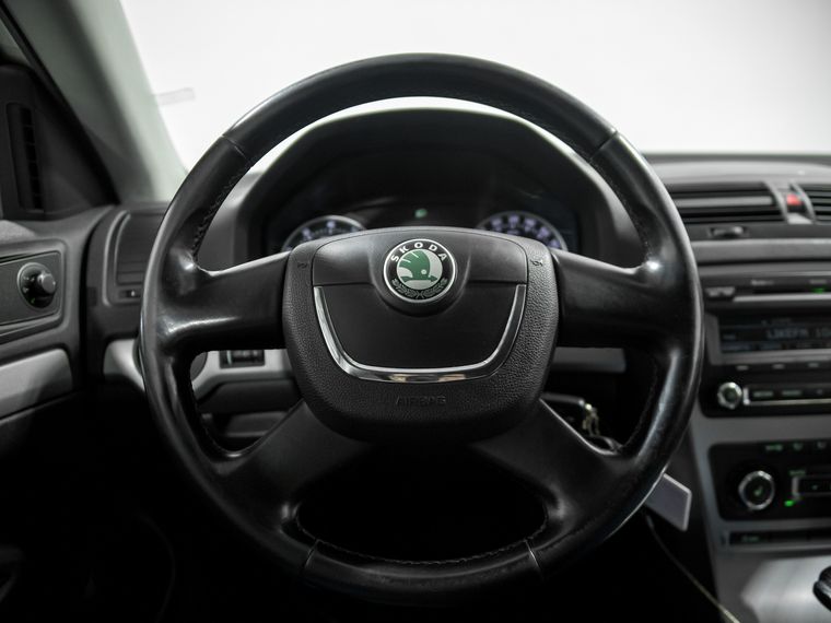 Skoda Octavia 2012 года, 214 963 км - вид 9