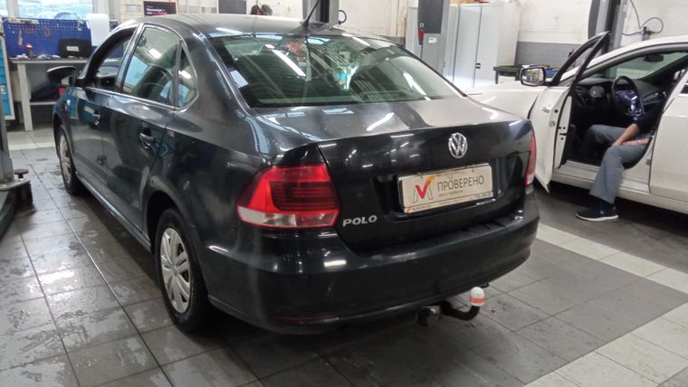 Volkswagen Polo 2015 года, 215 000 км - вид 4 Volkswagen Polo 2015 года, 215 000 км - вид 4
