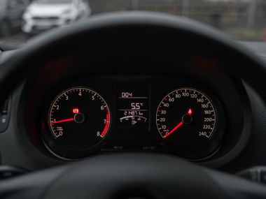 Volkswagen Polo 2015 года, 215 000 км - вид 5