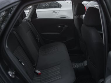 Volkswagen Polo 2015 года, 215 000 км - вид 9