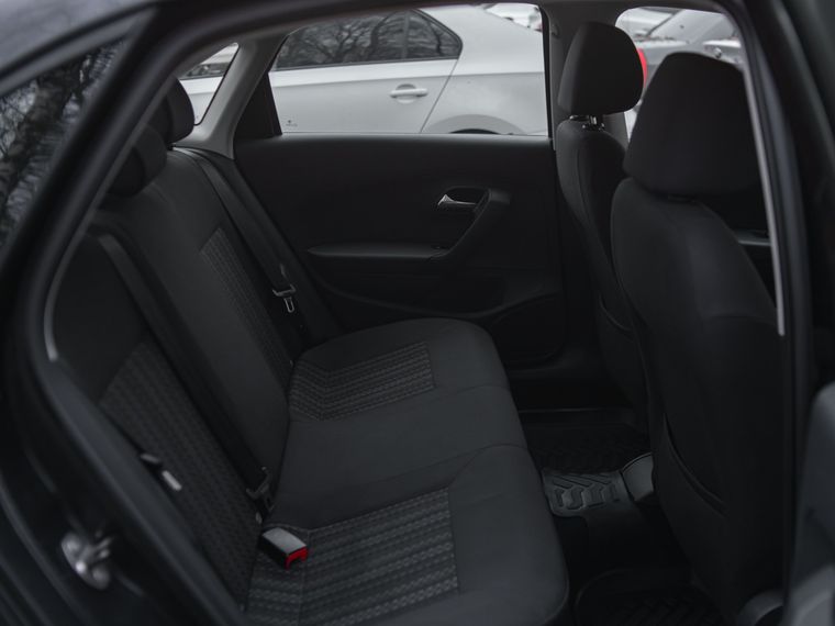 Volkswagen Polo 2015 года, 215 000 км - вид 9