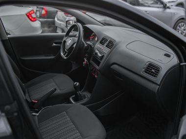 Volkswagen Polo 2015 года, 215 000 км - вид 10