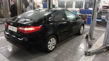 Kia Rio 2014 года, 181 456 км - вид 3