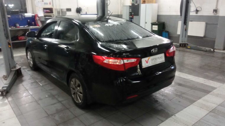Kia Rio 2014 года, 181 456 км - вид 4