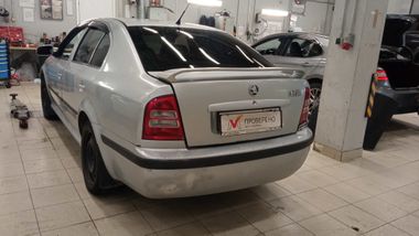 Skoda Octavia 2008 года, 187 615 км - вид 4