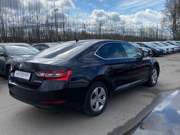 Skoda Superb 2016 года, 132 443 км - вид 4