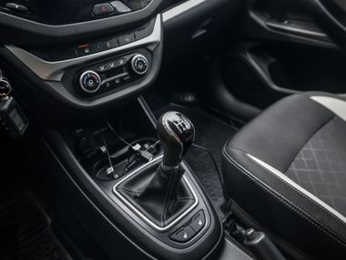 ВАЗ (LADA) Vesta Cross 2018 года, 116 458 км - вид 10