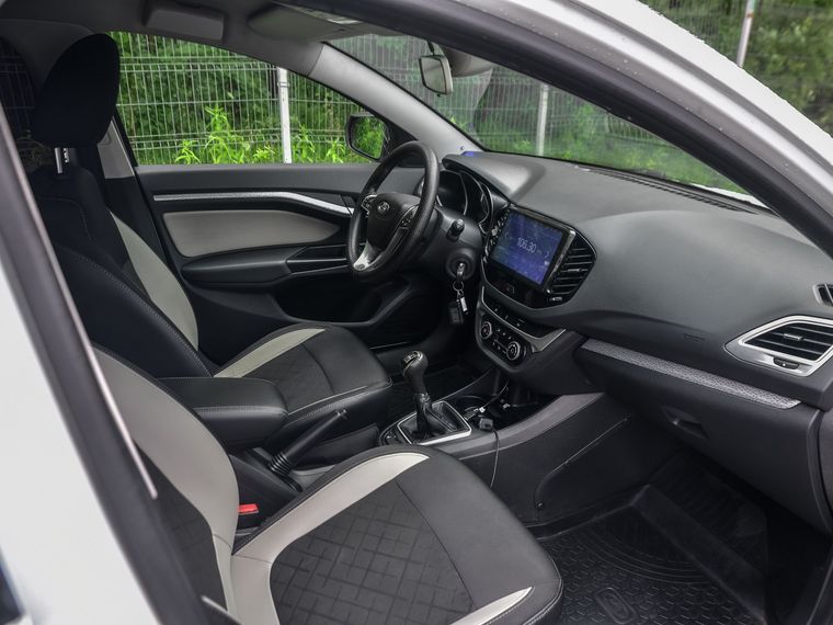 ВАЗ (LADA) Vesta Cross 2018 года, 116 458 км - вид 13