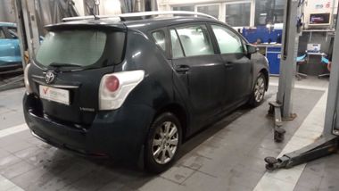 Toyota Verso 2013 года, 237 000 км - вид 3