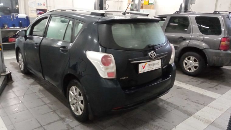 Toyota Verso 2013 года, 237 000 км - вид 4