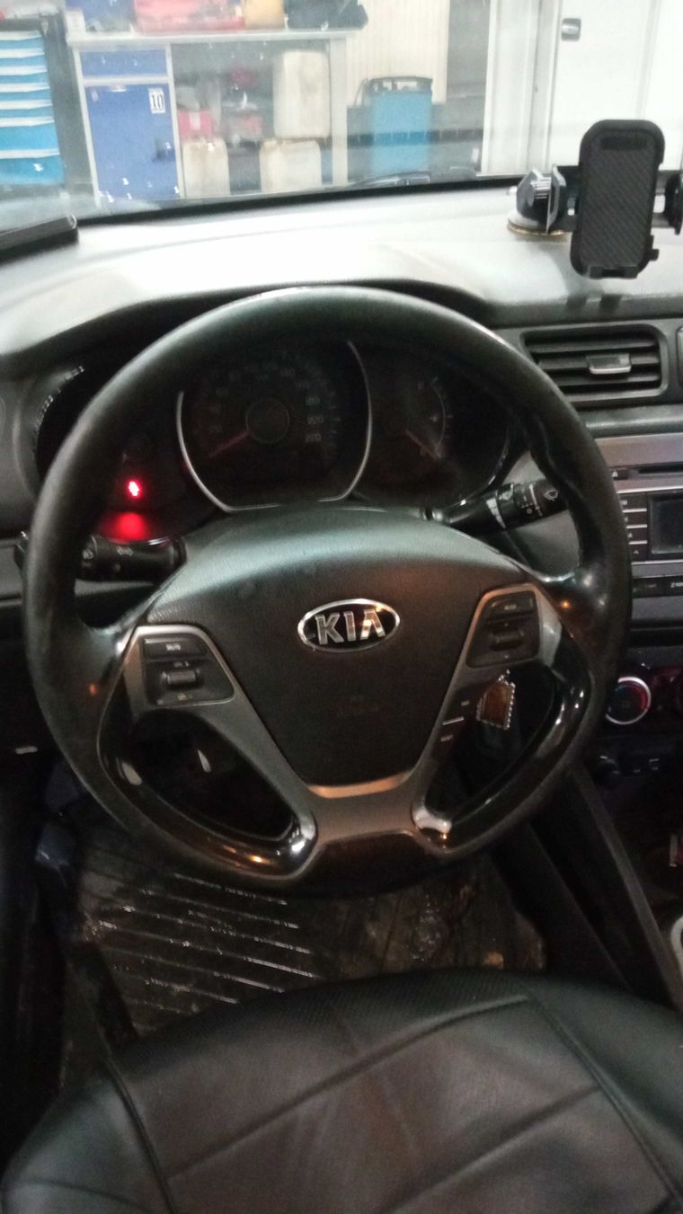 Kia Rio 2015 года, 225 861 км - вид 5
