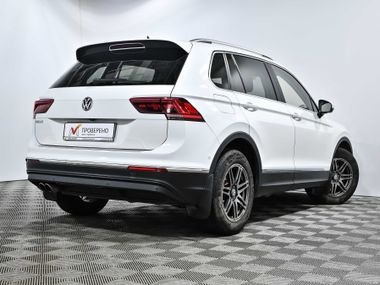 Volkswagen Tiguan 2018 года, 199 542 км - вид 5