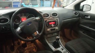 Ford Focus 2010 года, 250 999 км - вид 5