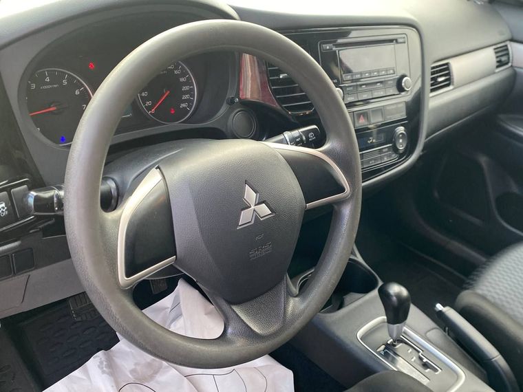 Mitsubishi Outlander 2014 года, 138 500 км - вид 10