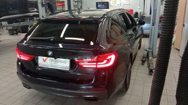 BMW 5 серия 2018 года, 226 384 км - вид 3