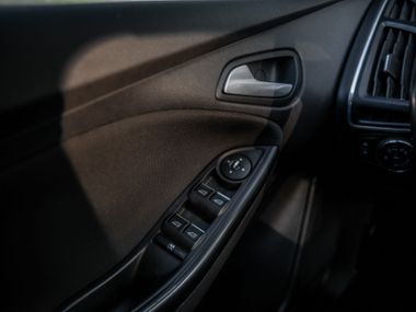 Ford Focus 2012 года, 307 888 км - вид 9