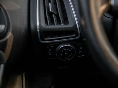 Ford Focus 2012 года, 307 888 км - вид 10