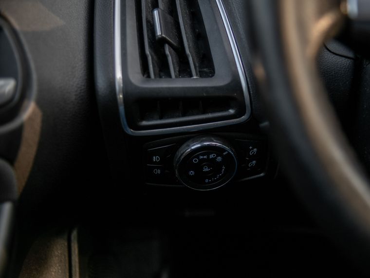 Ford Focus 2012 года, 307 888 км - вид 10