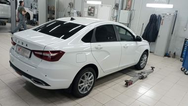 ВАЗ (LADA) Vesta 2023 года, 39 968 км - вид 3