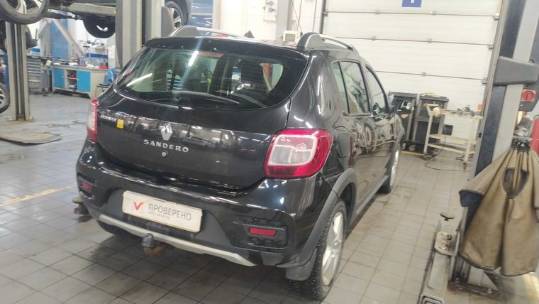 Renault Sandero Stepway 2015 года, 178 000 км - вид 3