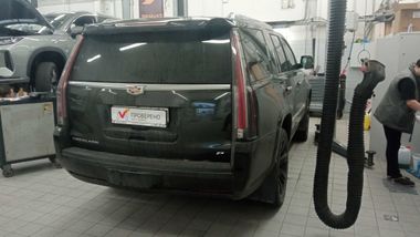 Cadillac Escalade 2015 года, 72 061 км - вид 4