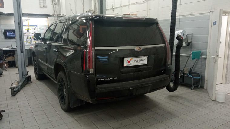 Cadillac Escalade 2015 года, 72 061 км - вид 5