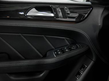 Mercedes-Benz GL-класс 2015 года, 106 517 км - вид 14