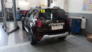 Renault Duster 2016 года, 86 000 км - вид 4