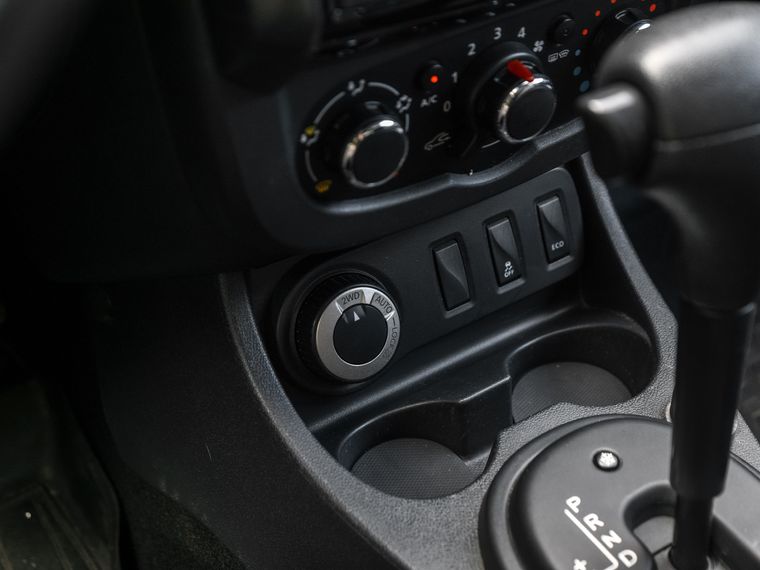Renault Duster 2016 года, 86 000 км - вид 9