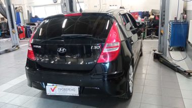 Hyundai i30 2011 года, 239 500 км - вид 3