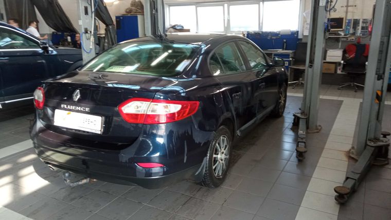 Renault Fluence 2010 года, 260 407 км - вид 3