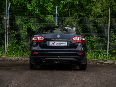 Renault Fluence 2010 года, 260 407 км - вид 4