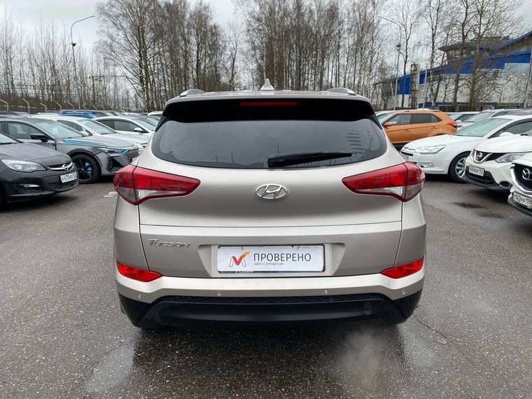 Hyundai Tucson 2016 года, 217 700 км - вид 5