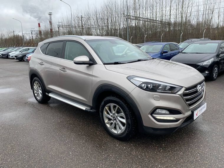 Hyundai Tucson 2016 года, 217 700 км - вид 3